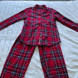 La Vie En Rose Women's Red and Black Plaid Pajama Set